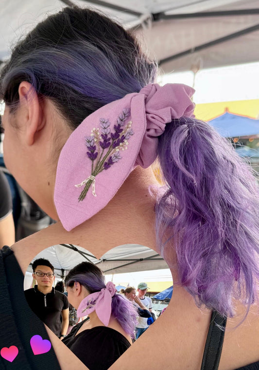 Scrunchie: Live Reaveal